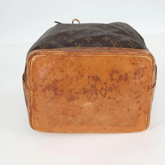 LOUIS VUITTON Monogram Noe Shoulder Bag - Picture 6 of 16